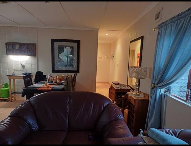 3 BEDROOM HOUSE FOR SALE IN ESCOMBE